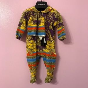 Versace barocco goddess bodysuit with matching hat size 0/3 months